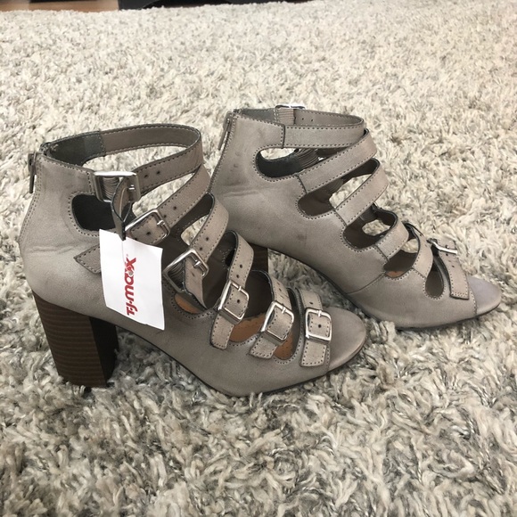 NWT- Open-toed Strap Heel from T.J. MAXX - Picture 2 of 3